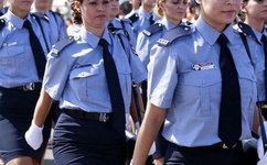 宝贝坐在腿上写作业H